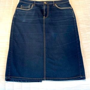 Cato dark wash denim skirt size 8